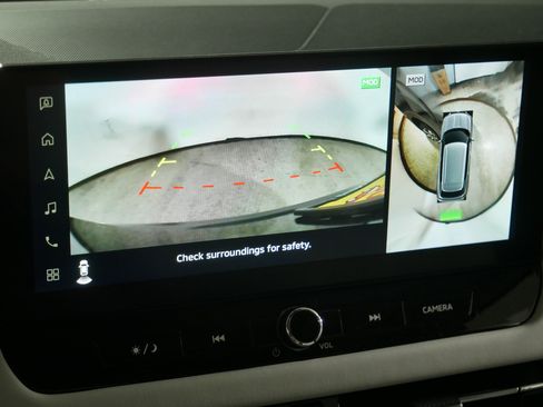 New 2025 Mitsubishi Outlander AWD image 9