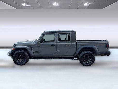Used 2023 Jeep Gladiator Sport AWD/4WD image 2