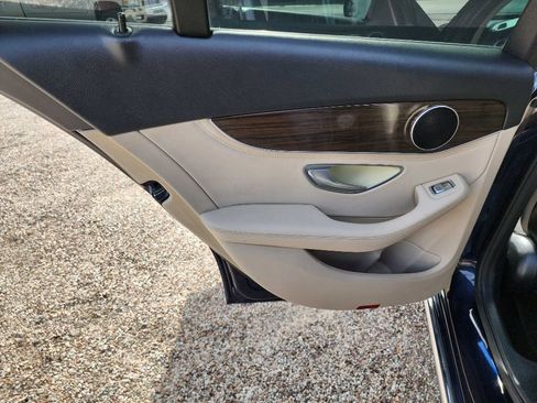 Used 2016 Mercedes-Benz C 300 4MATIC Sedan image 22
