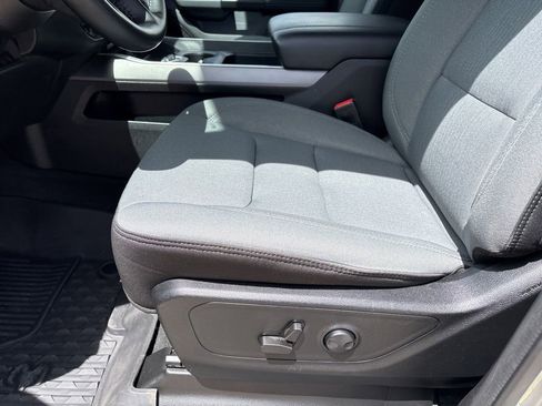 Certified 2022 RAM 1500 Big Horn RWD image 2