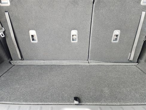 New 2025 Nissan Pathfinder SV image 22