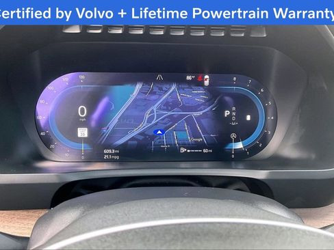Certified 2025 Volvo XC90 B6 Plus image 27