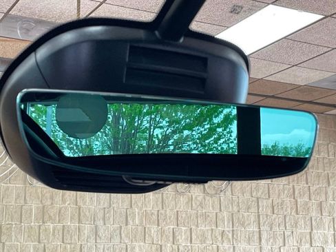 Used 2022 Aston Martin DBX AWD/4WD image 45