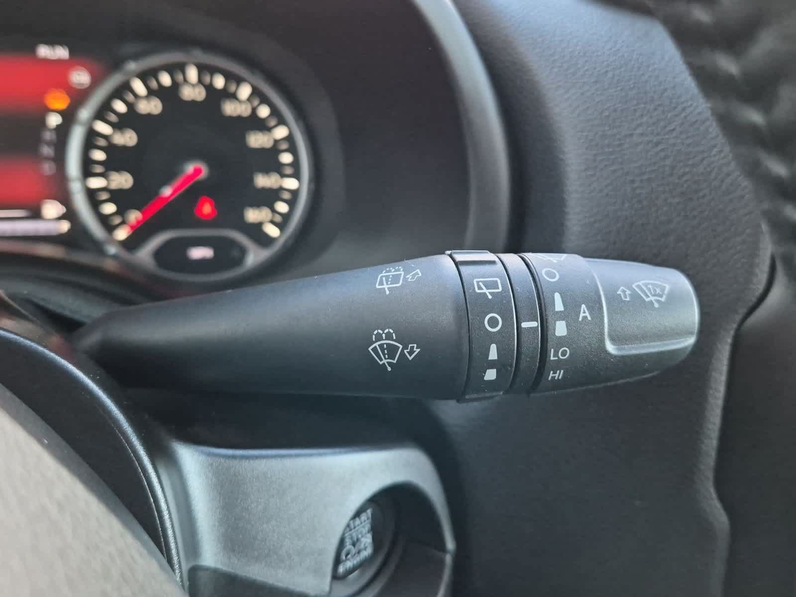 Used 2020 Jeep Renegade Limited AWD/4WD image 27