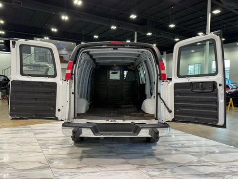 Used 2019 Chevrolet Express 2500 w/ Driver Convenience Package image 11
