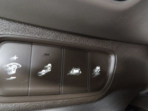 Used 2019 Hyundai Santa Fe SE w/ Cargo Package FWD image 21