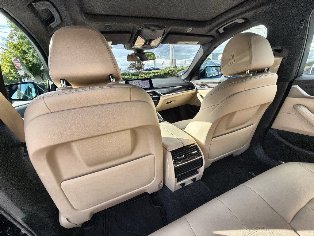Used 2019 BMW 530i xDrive w/ Convenience Package AWD/4WD image 20