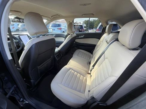 Certified 2022 Ford Edge SEL w/ Convenience Package image 25