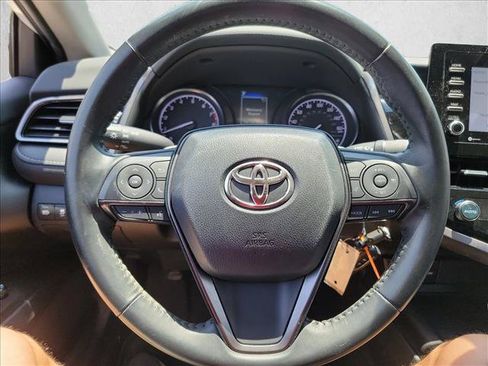 Used 2023 Toyota Camry SE FWD image 18