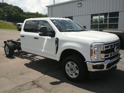 New 2026 Ford F350 XLT AWD/4WD image 4
