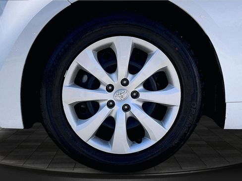 Used 2024 Toyota Corolla LE FWD image 9