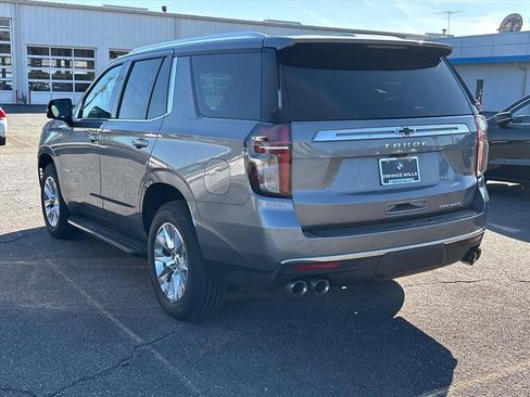 Used 2021 Chevrolet Tahoe Premier w/ Premium Package image 14