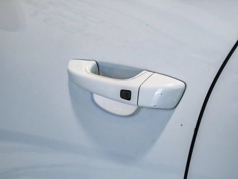 Used 2017 Porsche Cayenne AWD/4WD image 61