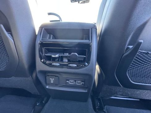 New 2025 Jeep Grand Cherokee Laredo X w/ Luxury Tech Group I image 30