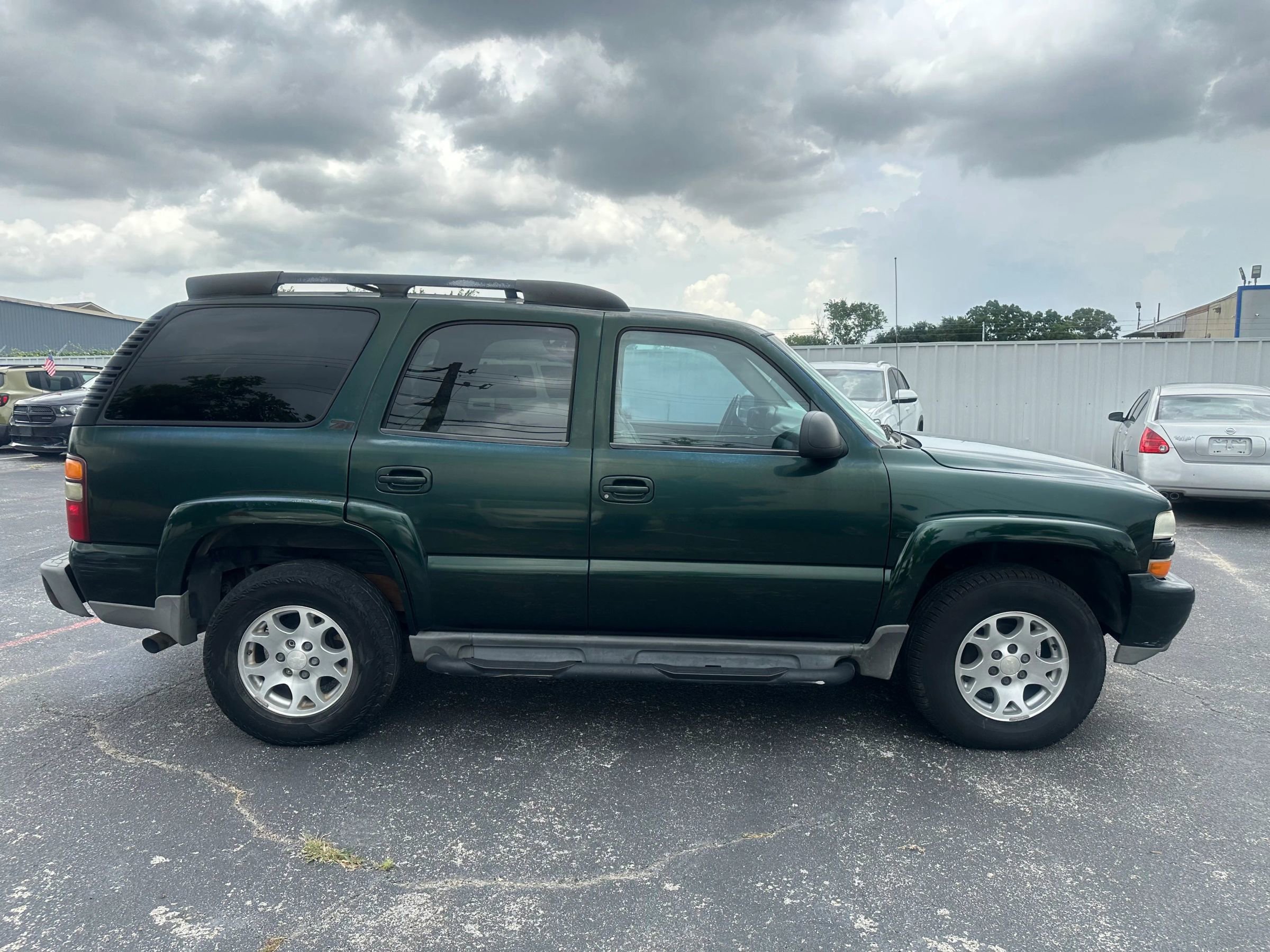 Used 2002 Chevrolet Tahoe Z71 AWD/4WD image 4