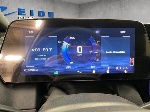 New 2026 Chevrolet Equinox EV LT AWD/4WD image 17