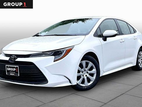 Used 2024 Toyota Corolla LE FWD image 1