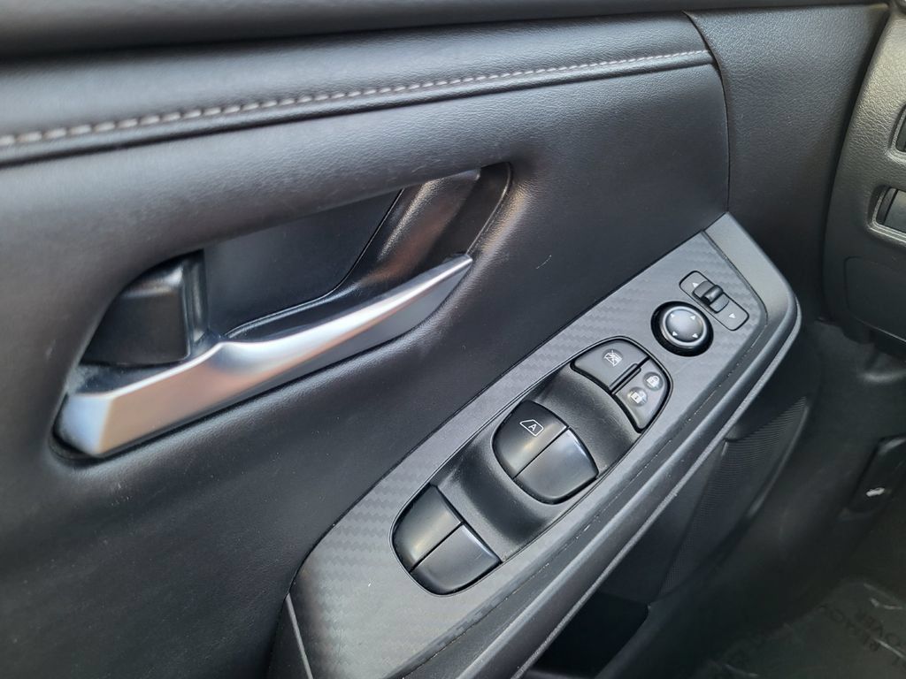 Used 2024 Nissan Sentra SV FWD image 22