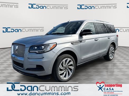 Used 2023 Lincoln Navigator Reserve AWD/4WD image 1