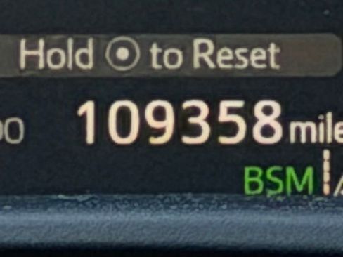 Certified 2019 Toyota Highlander XLE image 30