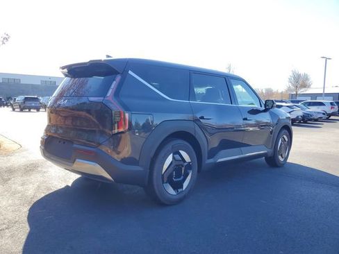 New 2026 Kia EV9 Light image 4