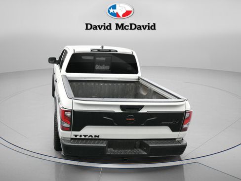 Used 2022 Nissan Titan PRO-4X w/ Pro-4x Utility Package AWD/4WD image 9