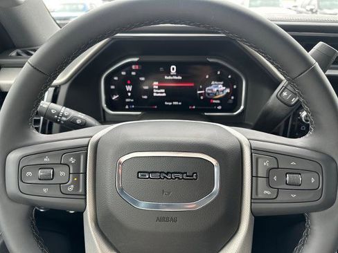 New 2026 GMC Sierra 2500 Denali w/ Denali Reserve Package image 13