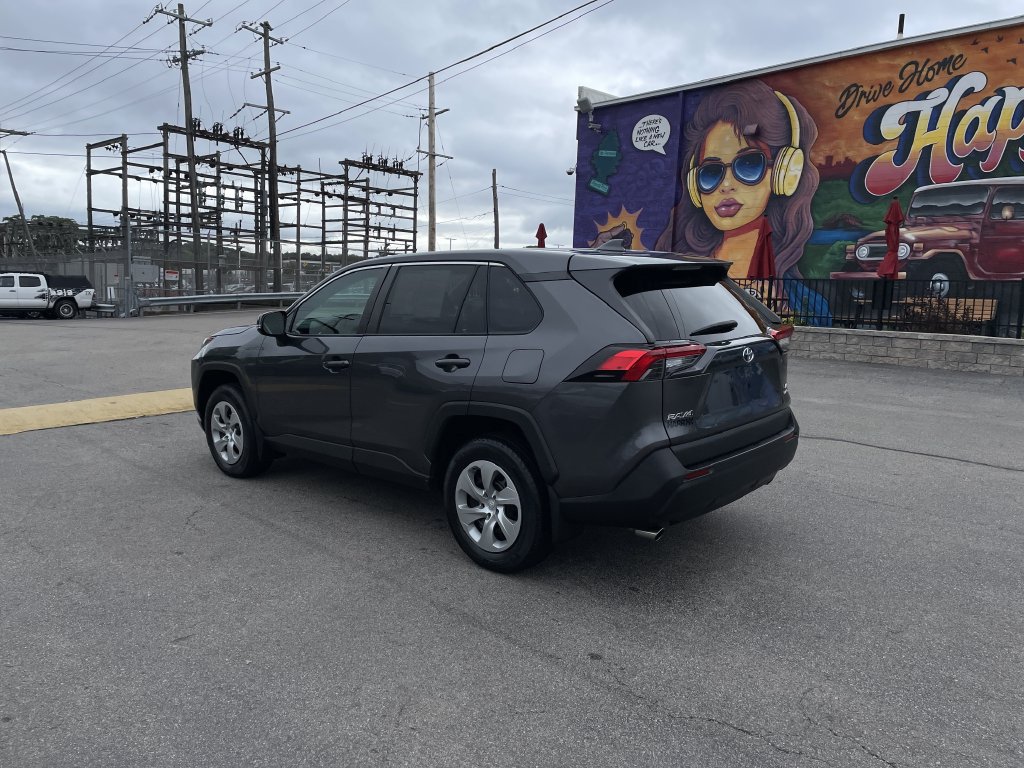Certified 2022 Toyota RAV4 LE AWD/4WD image 3