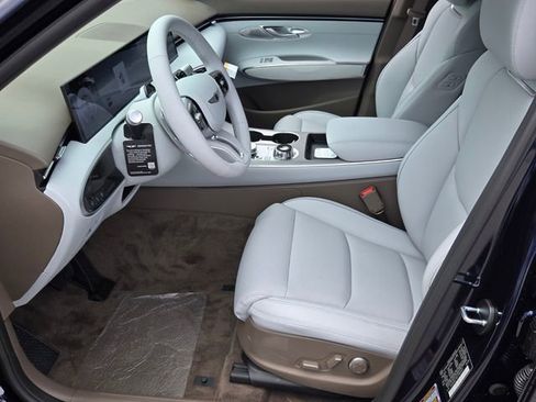New 2026 Genesis GV70 2.5T Advanced AWD/4WD image 5