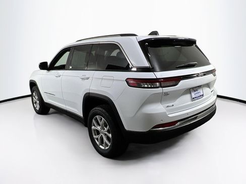 Used 2022 Jeep Grand Cherokee Limited image 7