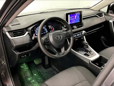 Used 2024 Toyota RAV4 XLE AWD/4WD image 16
