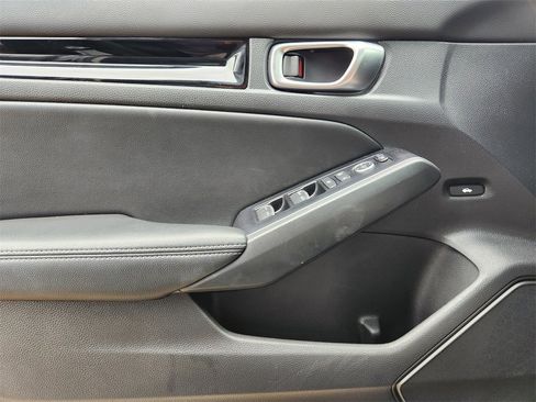 Certified 2024 Honda Civic Touring image 22