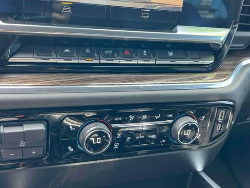 Certified 2023 Chevrolet Silverado 1500 RST AWD/4WD image 28