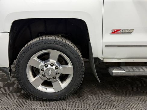 Used 2019 Chevrolet Silverado 2500 LT w/ Custom Sport Edition AWD/4WD image 11
