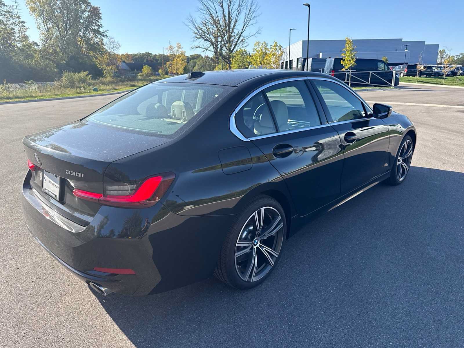 Used 2024 BMW 330i xDrive Sedan w/ Convenience Package AWD/4WD image 37