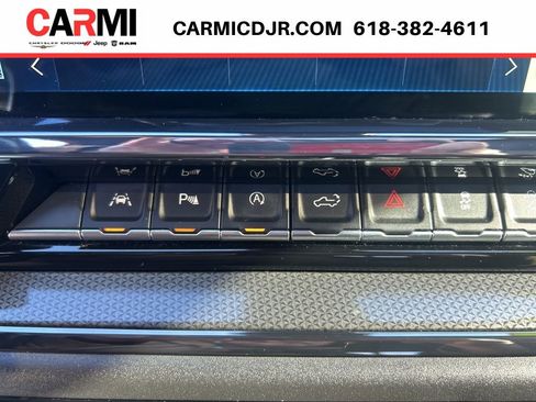 Used 2022 Chevrolet Silverado 1500 ZR2 w/ Technology Package image 25