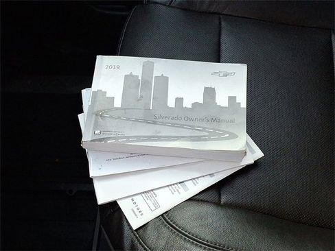 Used 2019 Chevrolet Silverado 1500 LTZ w/ LTZ Premium Package image 27