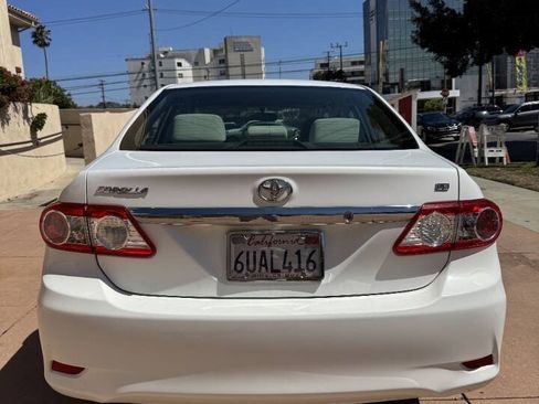 Used 2011 Toyota Corolla LE FWD image 6