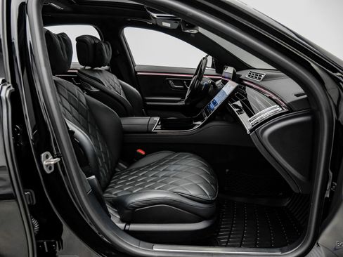 Used 2024 Mercedes-Benz S 580 4MATIC Sedan w/ AMG Line image 49
