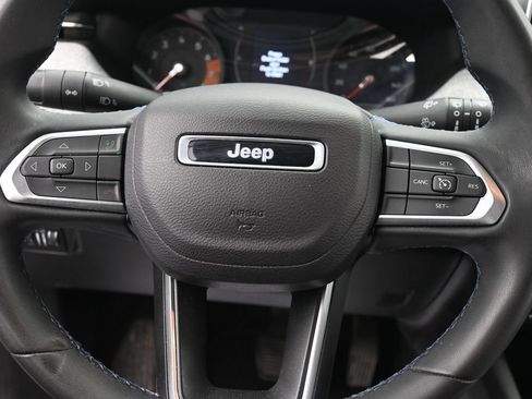 Used 2022 Jeep Compass Latitude AWD/4WD image 12