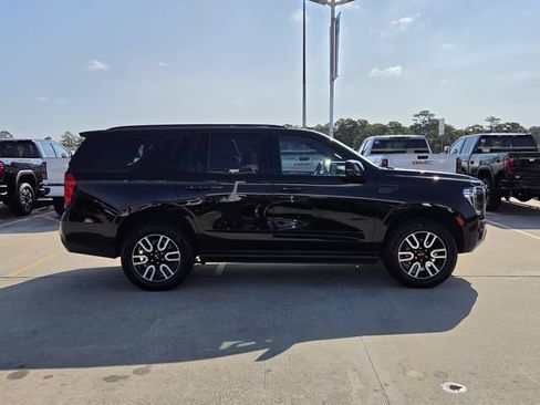 Used 2023 GMC Yukon AT4 w/ AT4 Premium Plus Package AWD/4WD image 4