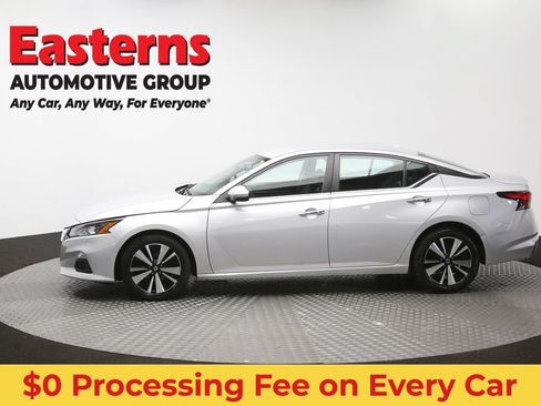 Used 2022 Nissan Altima 2.5 SV FWD image 59