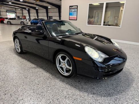 Used 2002 Porsche 911 Carrera RWD image 9