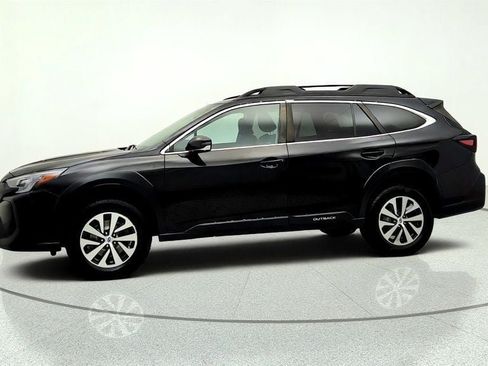 Used 2023 Subaru Outback Premium AWD/4WD image 8