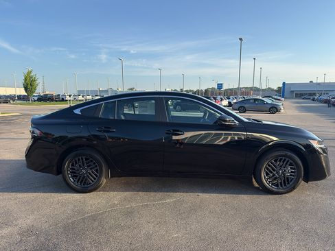 New 2026 Nissan Sentra SV w/ SV Convenience Package FWD image 4