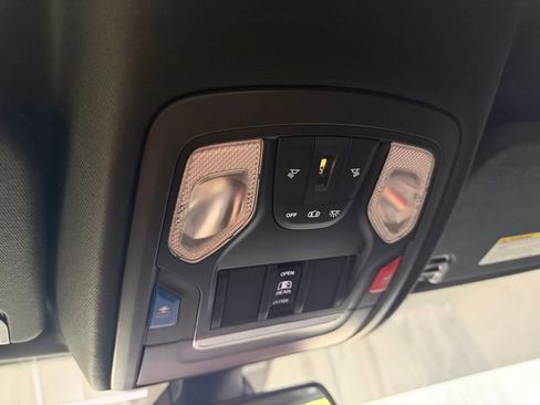 Used 2019 RAM 1500 Big Horn AWD/4WD image 4