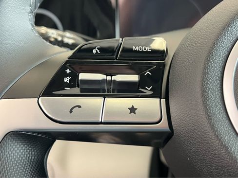 New 2026 Hyundai Elantra Limited image 32