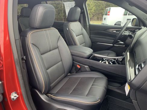 Used 2025 Chevrolet Traverse High Country w/ LPO, Floor Liner Package image 27