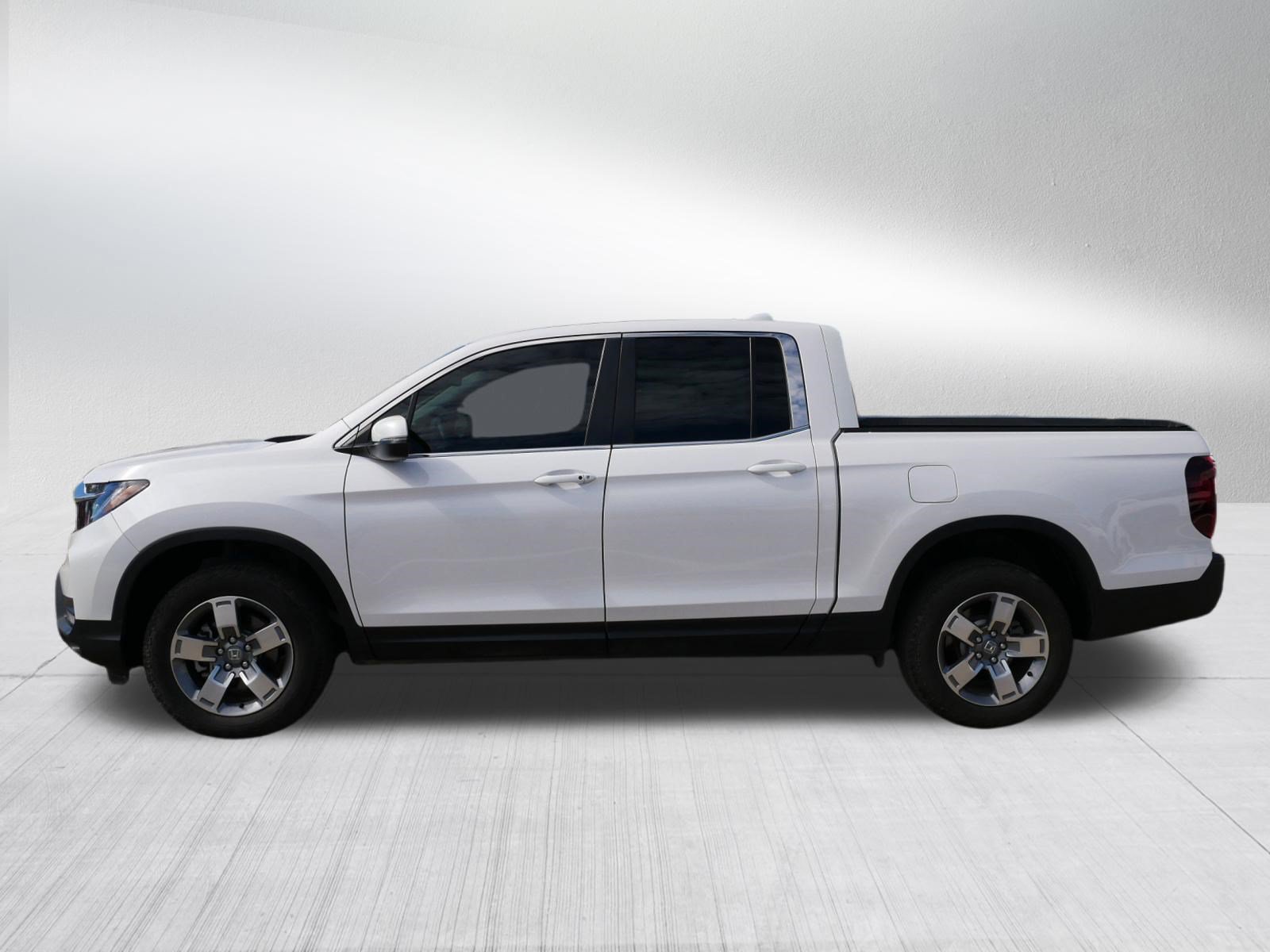 Certified 2025 Honda Ridgeline RTL image 4
