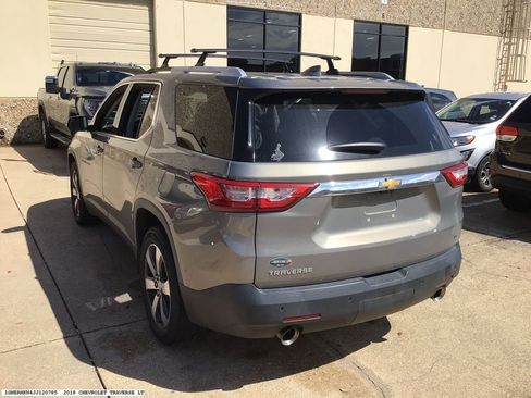Used 2018 Chevrolet Traverse LT image 4
